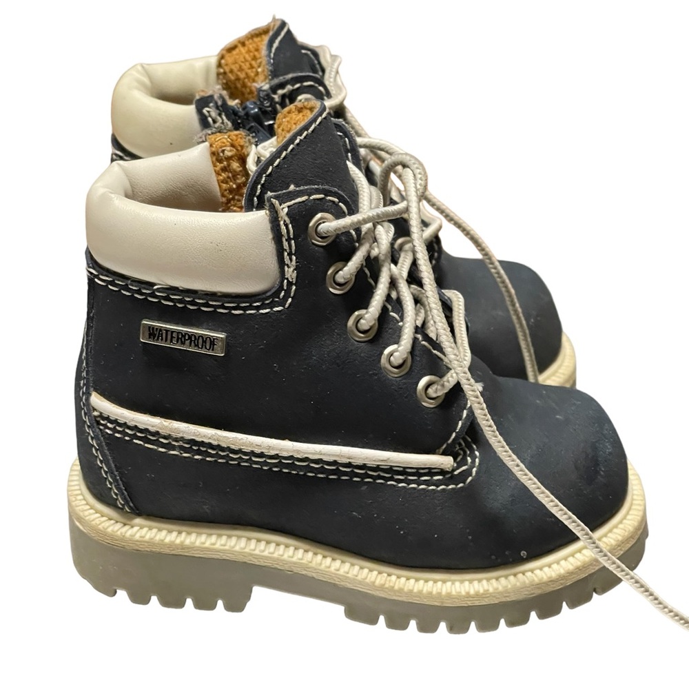 Smart‎ fit.Children’s waterproof ankle up lace navy color boots size 5.5